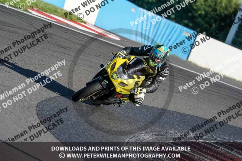 donington no limits trackday;donington park photographs;donington trackday photographs;no limits trackdays;peter wileman photography;trackday digital images;trackday photos